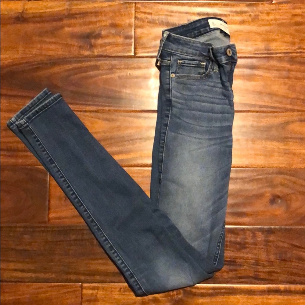 medium wash abercrombie and fitch skinny jeans